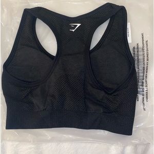 Gymshark new car black top never worn accidentally ordered two no returns
